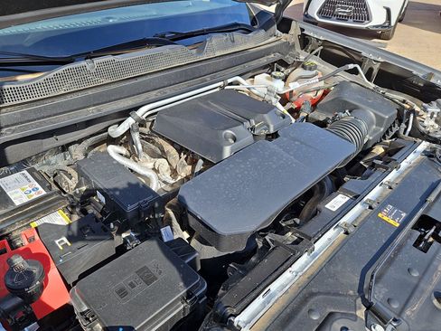 Used 2024 GMC Canyon Elevation w/ Elevation Premium Package image 10