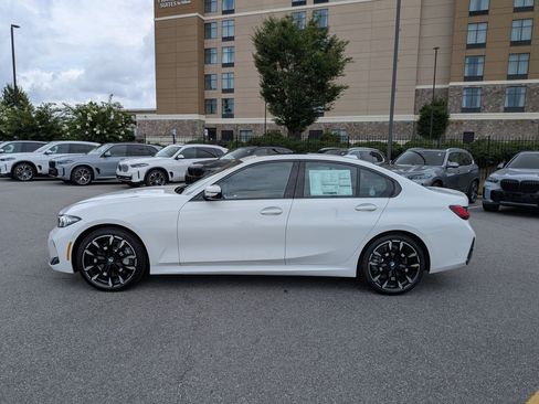 New 2026 BMW 330i xDrive Sedan w/ M Sport Package AWD/4WD image 6