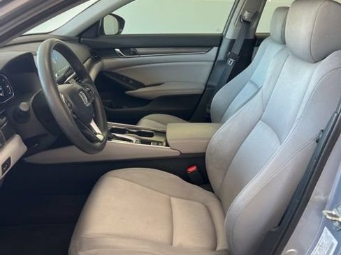 Used 2020 Honda Accord LX image 11