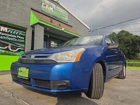 Used 2010 Ford Focus SE FWD image 50