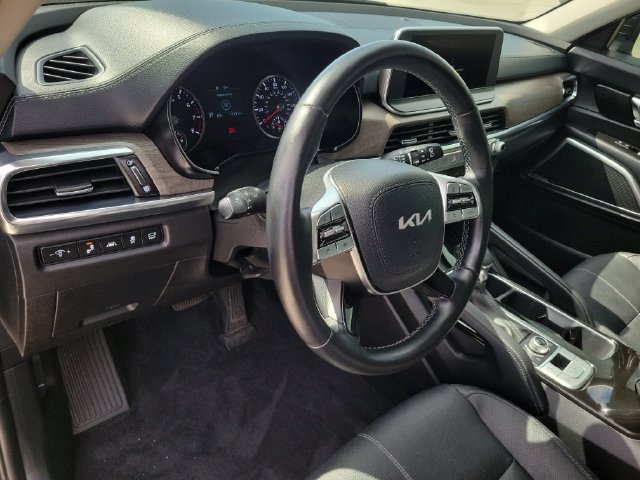 Used 2022 Kia Telluride EX w/ EX Premium Package AWD/4WD image 18