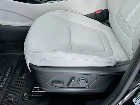 Certified 2025 Hyundai Tucson SEL image 19