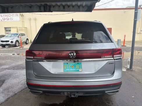 Used 2024 Volkswagen Atlas SE AWD/4WD image 5