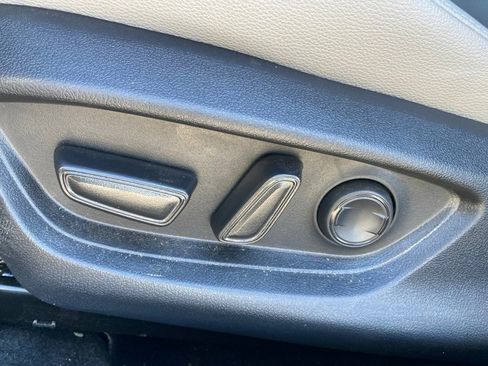 Certified 2025 Toyota Camry SE image 13