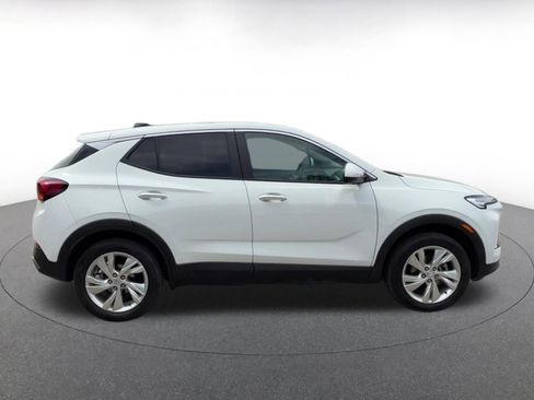 Used 2025 Buick Encore GX Preferred AWD/4WD image 16