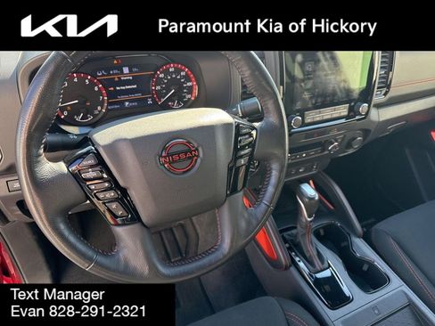 Used 2022 Nissan Frontier PRO-4X image 24