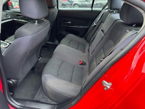 Used 2015 Chevrolet Cruze LT image 16