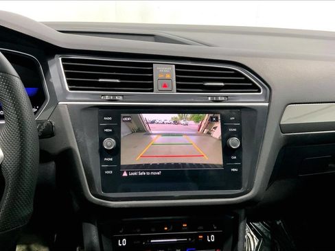 Used 2024 Volkswagen Tiguan SE R-Line FWD image 24