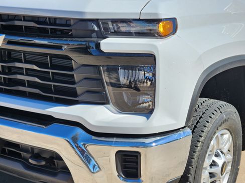 New 2026 Chevrolet Silverado 2500 W/T w/ WT Convenience Package image 16