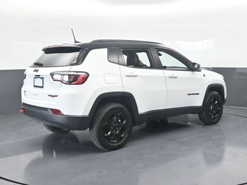 Used 2023 Jeep Compass Trailhawk image 6