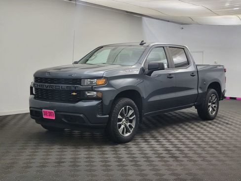 Used 2020 Chevrolet Silverado 1500 Custom w/ Custom Value Package image 1