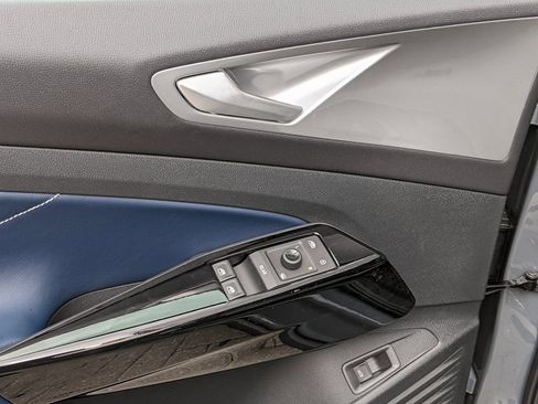 New 2025 Volkswagen ID.4 Pro S image 10