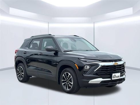 Used 2026 Chevrolet TrailBlazer LT w/ Convenience Package AWD/4WD image 21