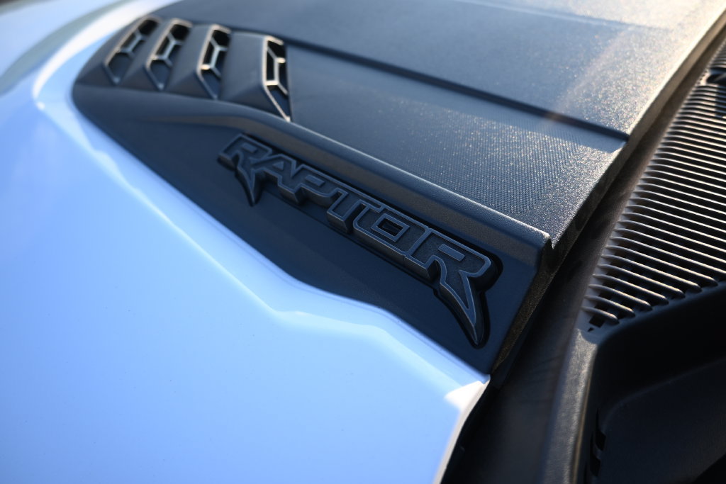New 2026 Ford Bronco Raptor w/ Interior Carbon Fiber Pack AWD/4WD image 21