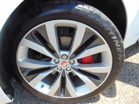 Used 2017 Jaguar F-PACE S AWD/4WD image 28