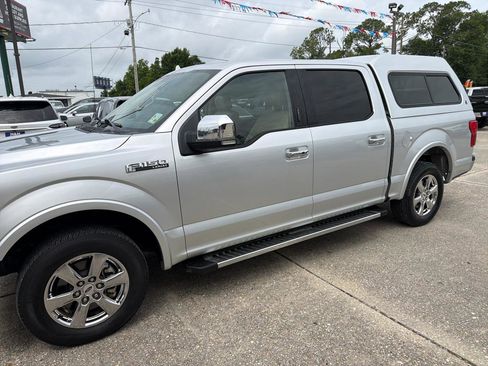 Used 2018 Ford F150 Lariat w/ Equipment Group 502A Luxury RWD image 4