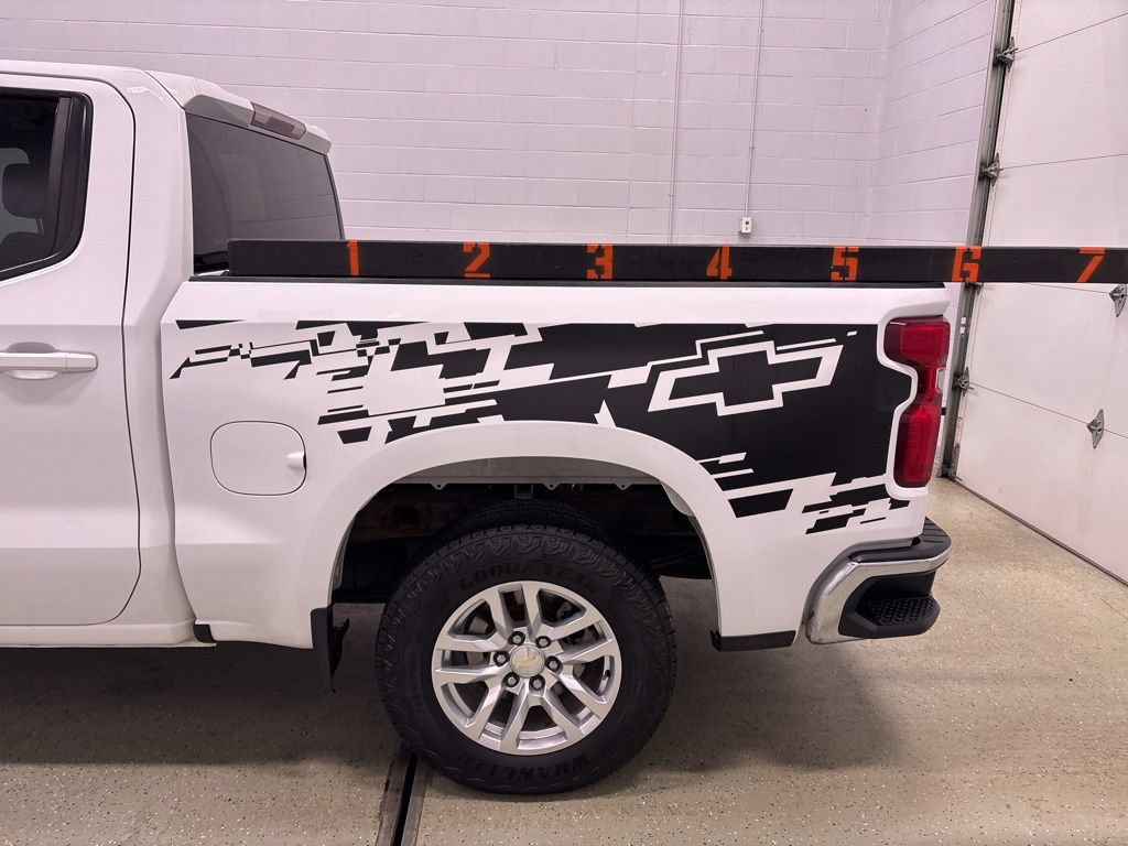 Used 2020 Chevrolet Silverado 1500 LT w/ All-Star Edition AWD/4WD image 12