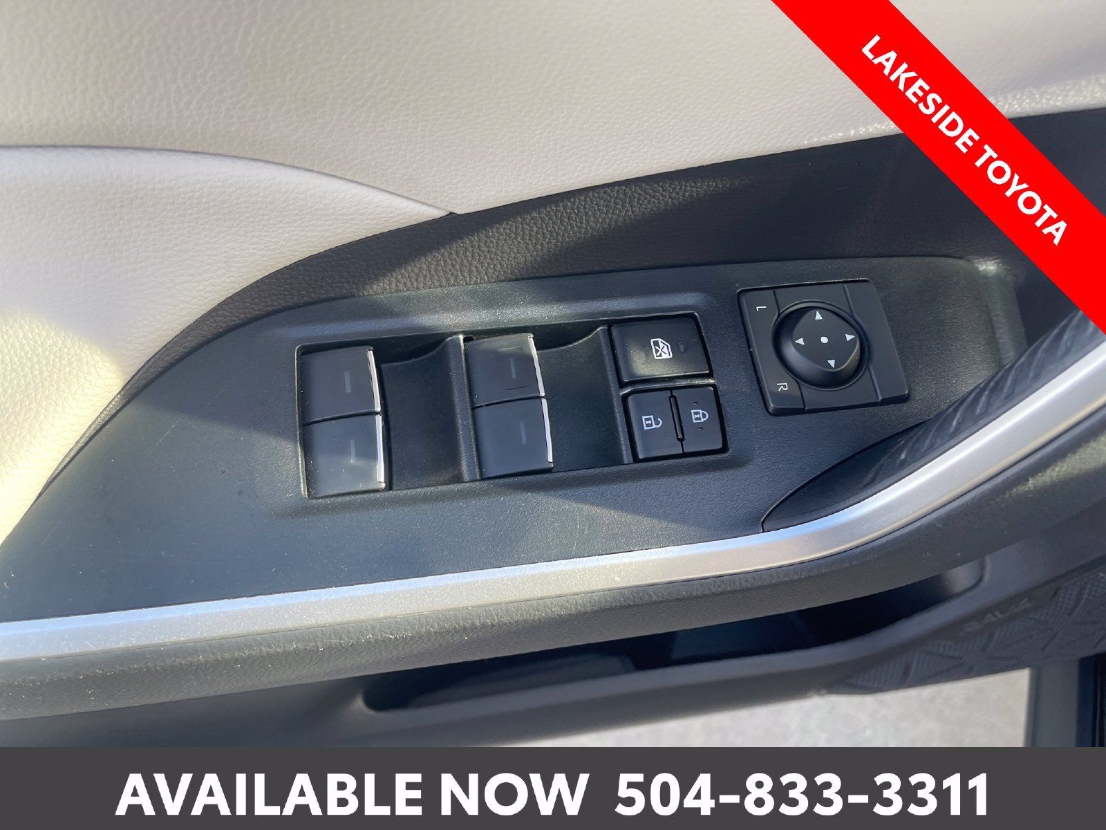 Used 2025 Toyota RAV4 XLE Premium FWD image 25