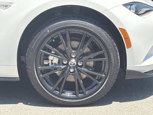 New 2026 MAZDA MX-5 Miata Club w/ Appearance Package RWD image 23