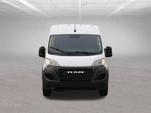 Used 2024 RAM ProMaster 2500 FWD image 3