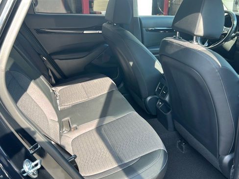 Used 2023 Kia Seltos S image 10