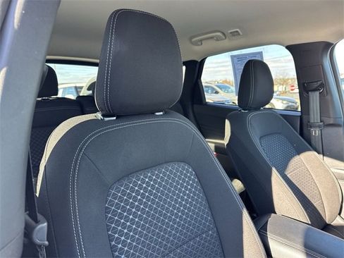 Used 2024 Ford Escape Active image 23
