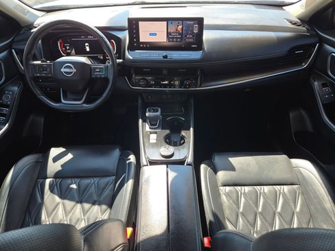 Certified 2025 Nissan Rogue Platinum AWD/4WD image 15
