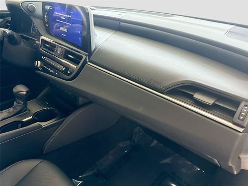 Used 2025 Lexus ES 350 w/ Premium Package FWD image 29