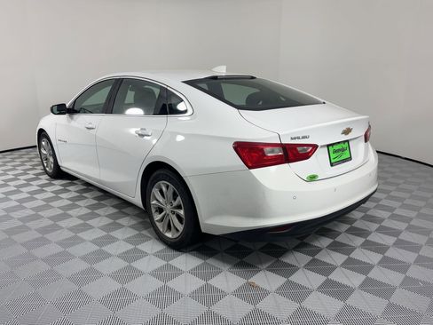 Used 2025 Chevrolet Malibu LT image 3
