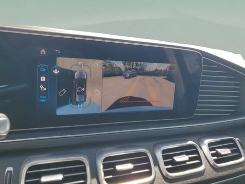 New 2026 Mercedes-Benz GLS 450 4MATIC image 31