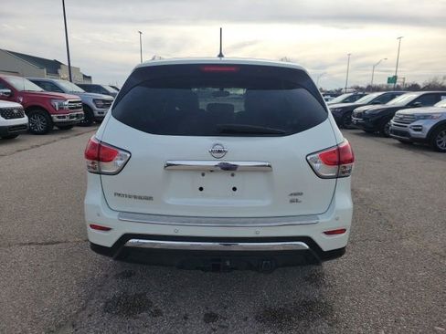 Used 2016 Nissan Pathfinder SL w/ SL Tech Package image 23