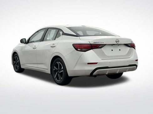 Used 2024 Nissan Sentra SV image 9