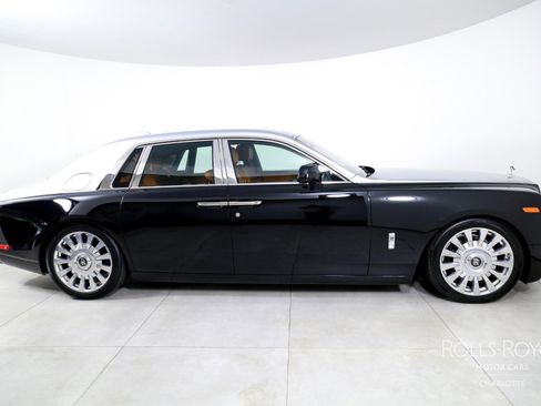 Used 2018 Rolls-Royce Phantom Sedan image 10