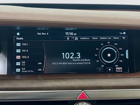 Used 2021 Genesis G90 5.0 Ultimate image 15