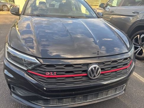 Used 2019 Volkswagen Jetta GLI FWD image 2