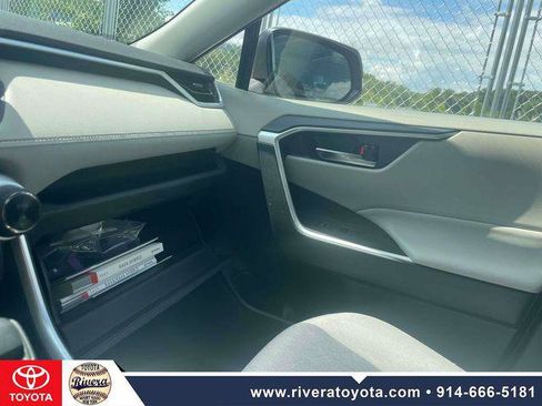 Certified 2023 Toyota RAV4 XLE w/ Convenience Package AWD/4WD image 34