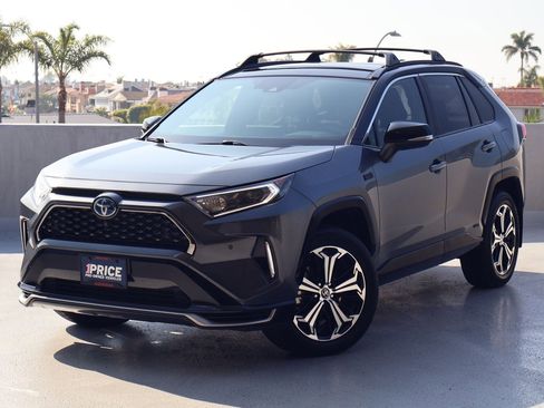 Used 2021 Toyota RAV4 XSE w/ Premium Package image 1