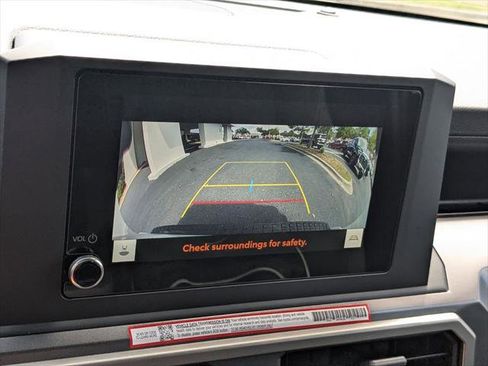Certified 2025 Toyota 4Runner SR5 AWD/4WD image 20