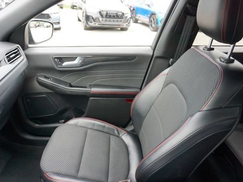 Certified 2023 Ford Escape ST-Line w/ Tech Pack #1 FWD image 34