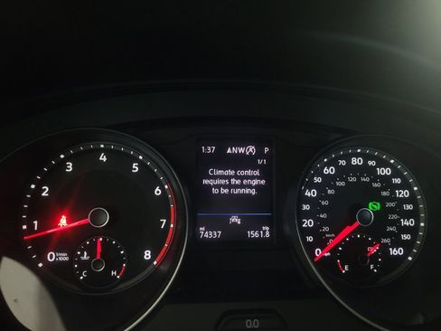 Used 2021 Volkswagen Atlas Cross Sport SE FWD image 23