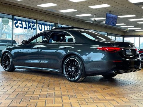 Used 2022 Mercedes-Benz S 500 4MATIC w/ AMG Line Package image 10