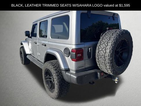 Used 2020 Jeep Wrangler Unlimited Sahara AWD/4WD image 5