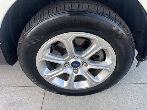 Certified 2020 Ford EcoSport SE w/ SE Convenience Package image 21