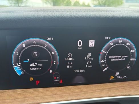 New 2026 Volkswagen Tiguan SEL R-Line AWD/4WD image 44