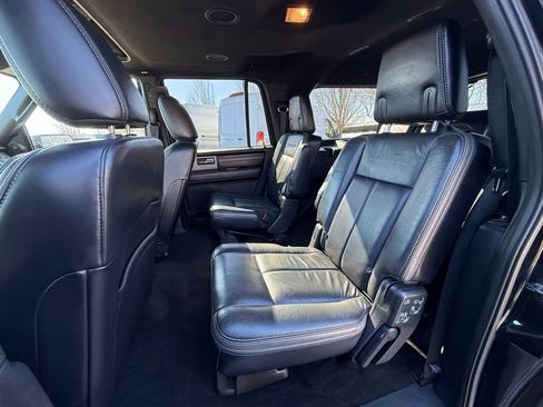 Used 2017 Ford Expedition EL Platinum image 29