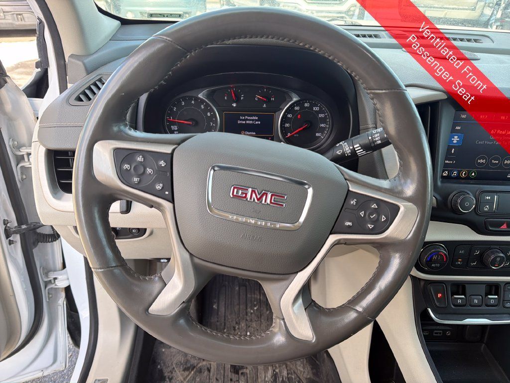 Used 2020 GMC Terrain Denali w/ Denali Premium Package FWD image 17