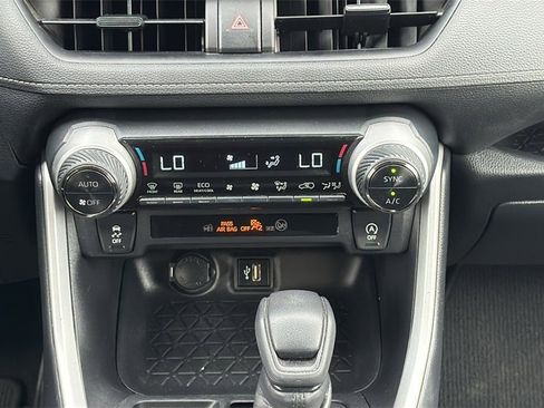 Used 2024 Toyota RAV4 XLE w/ Convenience Package image 23