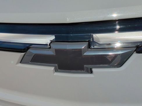 New 2025 Chevrolet Silverado EV RST image 30