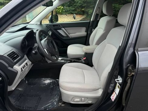 Used 2015 Subaru Forester 2.5i Premium w/ All-Weather Package AWD/4WD image 6