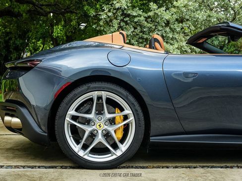 Used 2026 Ferrari Roma Spider RWD image 8